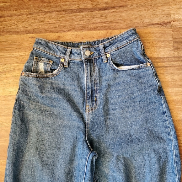 Baggy Jeans with Fitted High Rise Waist - Picture 2 of 10